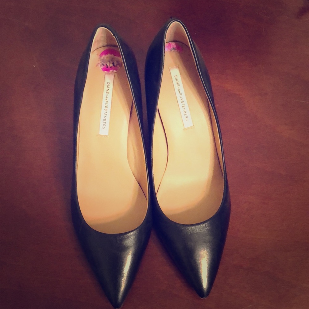 DvF Black Pumps - Size 8.5